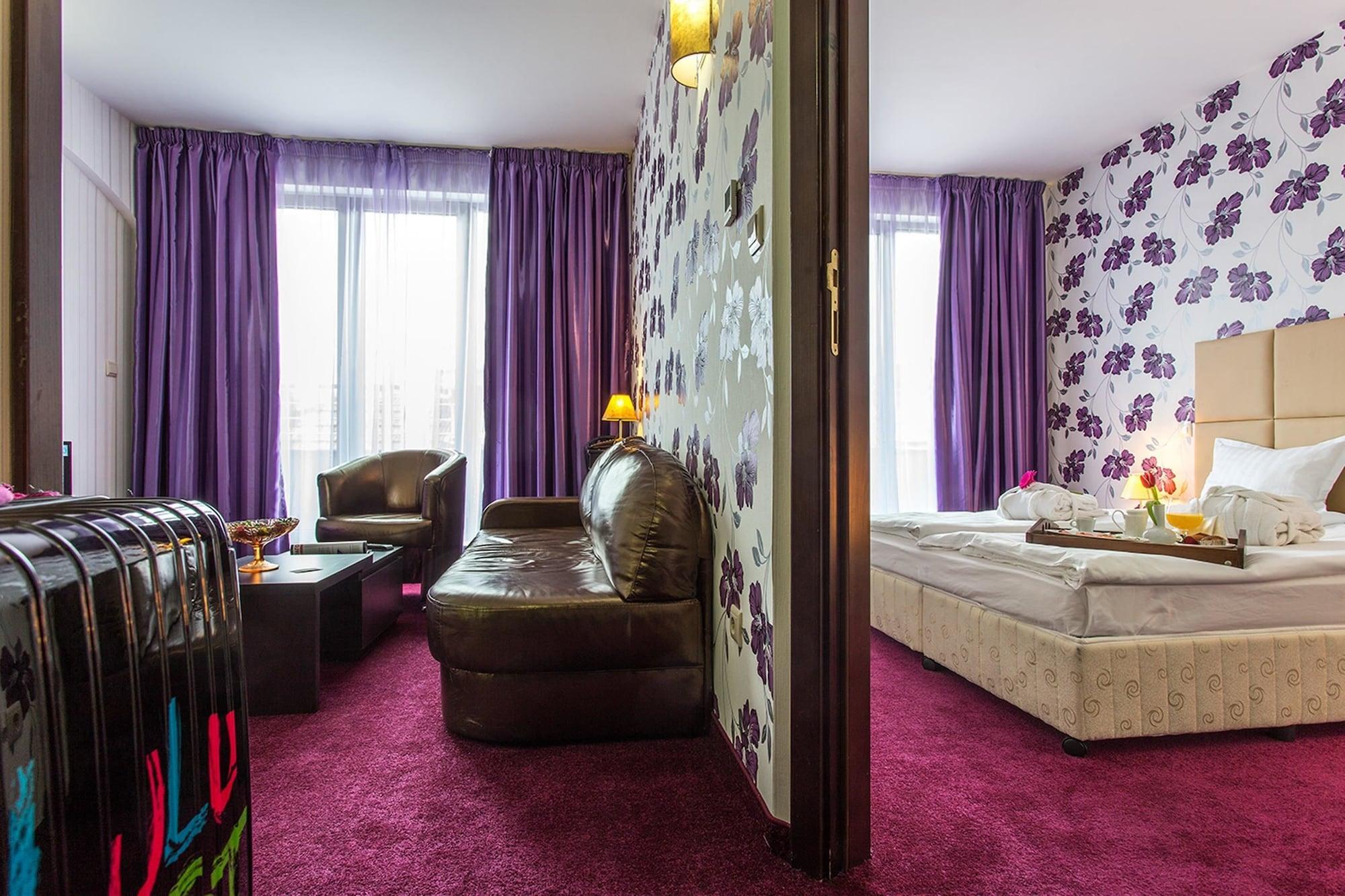 Art Plaza Hotel