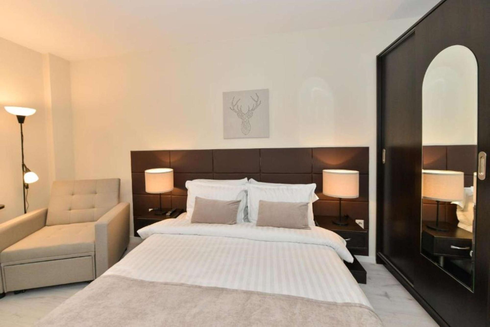 Art Plaza 4*